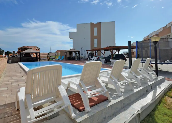 Lovely In With Wifi Апартаменты Нин